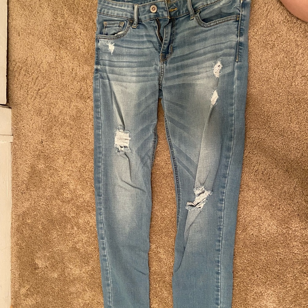 Hollister jeans with rips